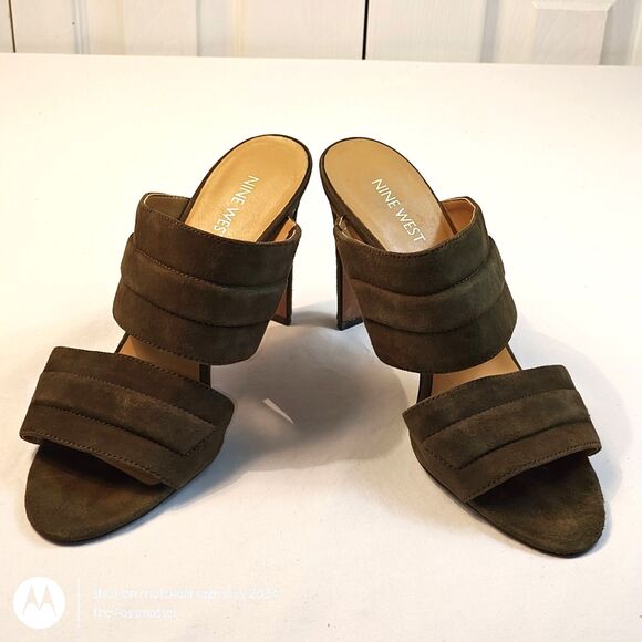 Extremely RARE Women's Nine West Ultima Suede Dress Pump Slip-On Heels US Size 9 - Picture 3 of 8